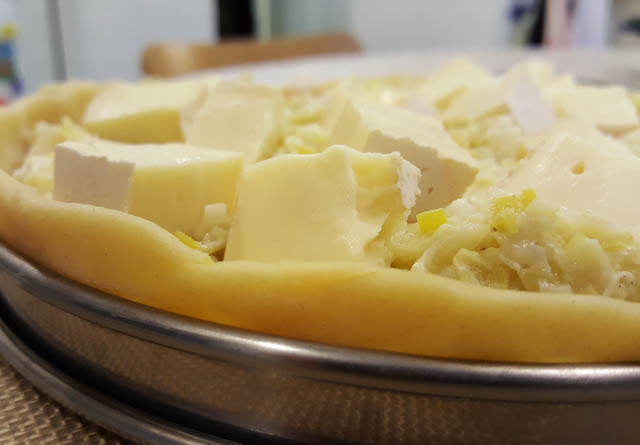 Tarta de puerros y queso reblochon | Receta francesa