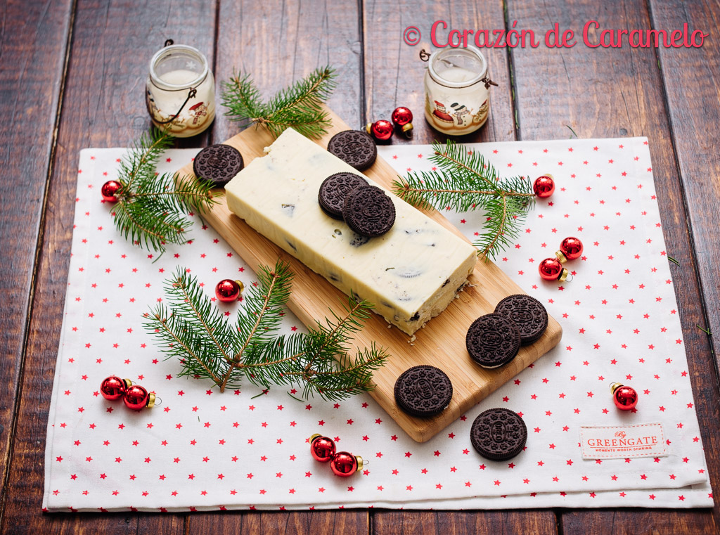 Turrón de chocolate blanco y galletas Oreo Receta de Navidad