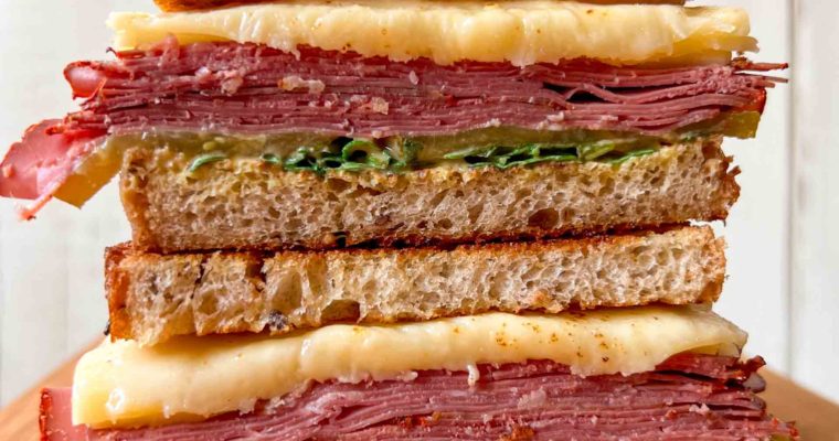 La mejor receta de Sandwich de pastrami